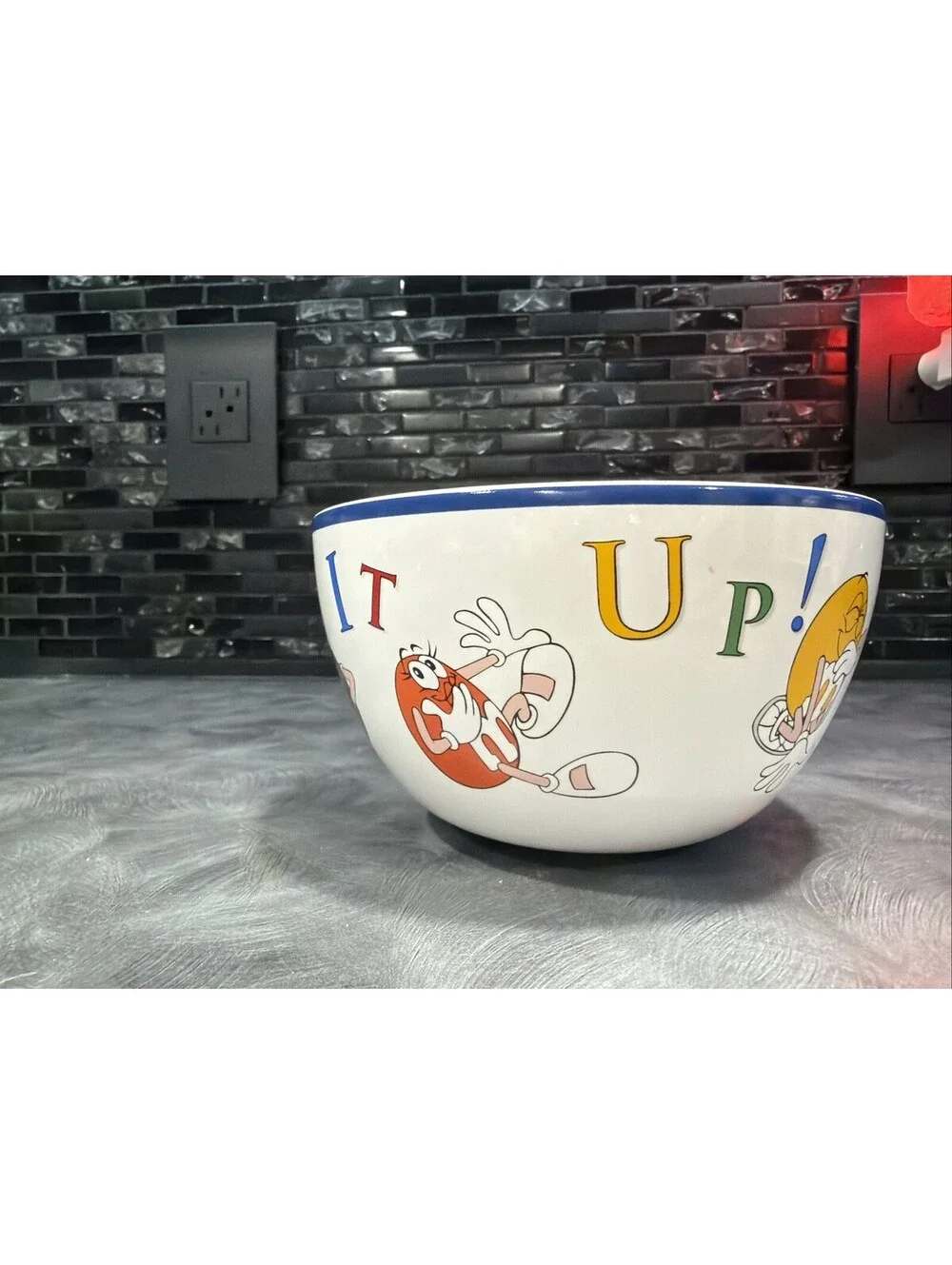 kitchenware vintage M&M Laughing It Up Bowl From 2000